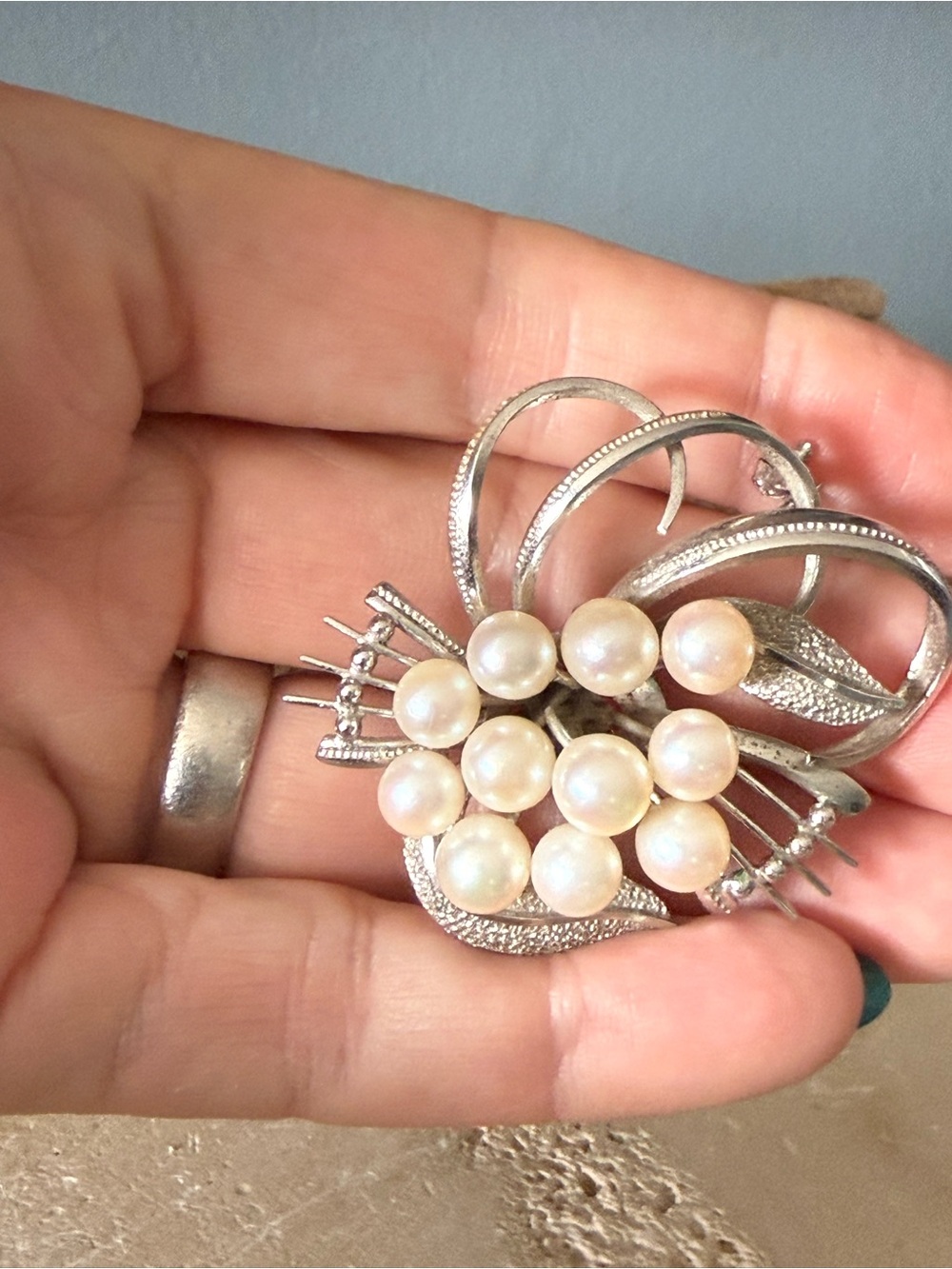 Vintage Pearl & Sterling Silver Cluster Brooch - Picture 2 of 5